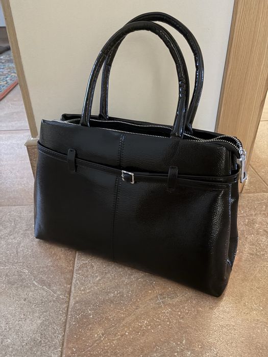 Лаковая сумка под Ив Сен Лоран