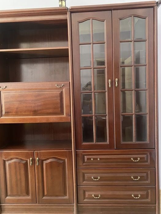 Móvel em mogno maciço