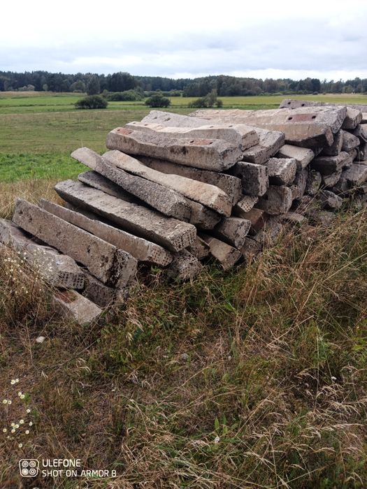 Sprzedam podkłady, faszyna,słupki ogrodzeniowe betonowe