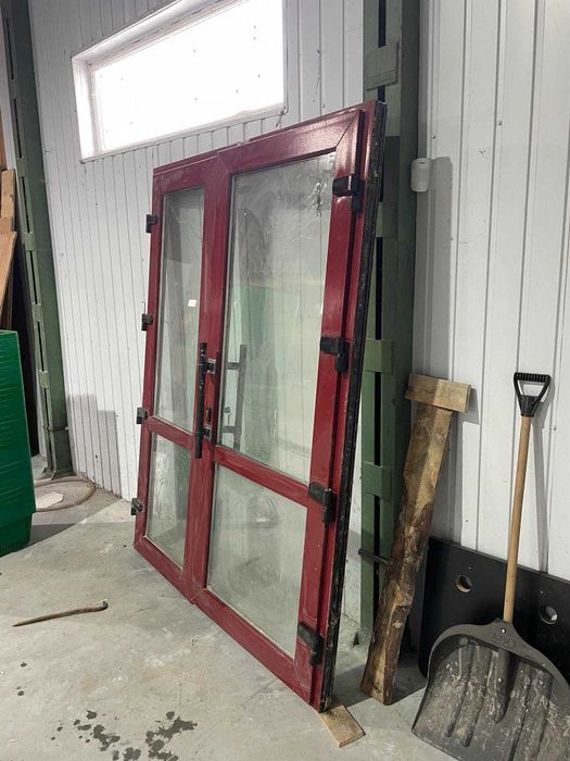 Продам металопластикові двері