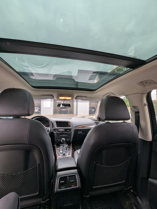 Продаю Audi Q5 2012 2.0 бензин