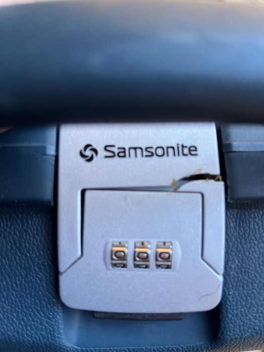 Necessaries Samsonite