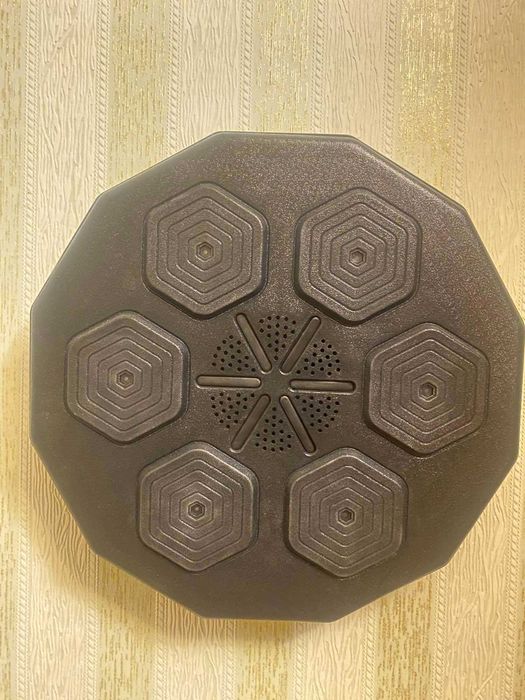 Музичний, настінний тренажер для боксу