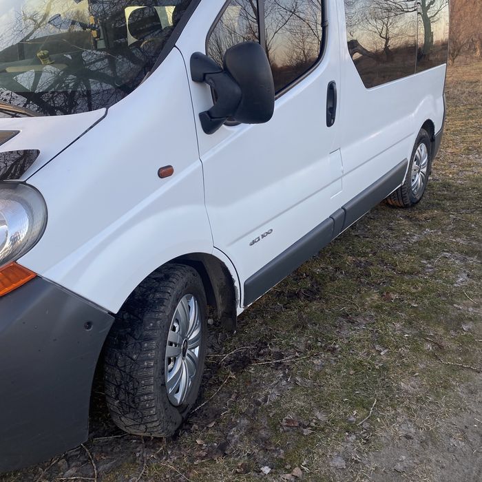 Renault Trafic 100