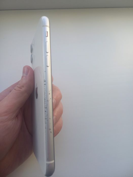 iPhone 11 на 64гб