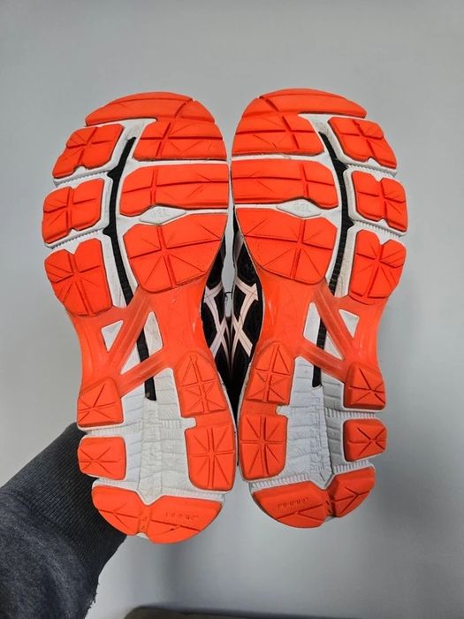 Buty Asics do biegania rozm. 38 sportowe running shoes