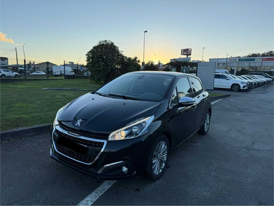 Peugeot 208 1.2 Allure 2019