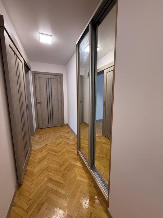 Здам в оренду 2 кімнатну великої площі