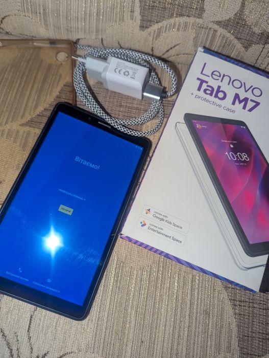 Планшет в чудовому стані, робочий Lenovo Tab M7
