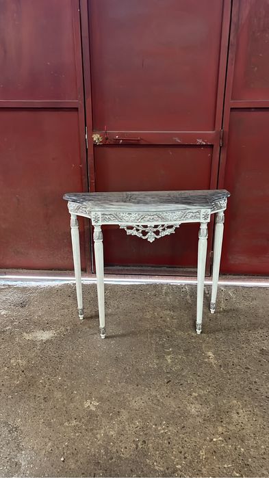 Mover decorativo com tampo Marmore