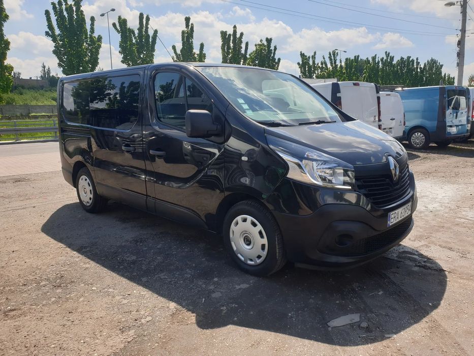 Renault trafic  trafic w idealnym stanie po pełnej obsłudze