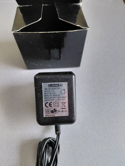 Адаптер живлення Line 6 DC-1