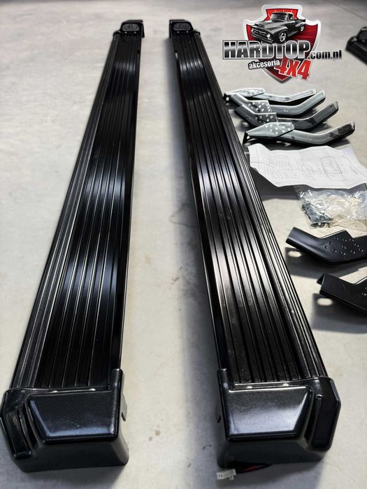 Progi Boczne Stopnie Aluminiowe z LED Ford Ranger 2011+