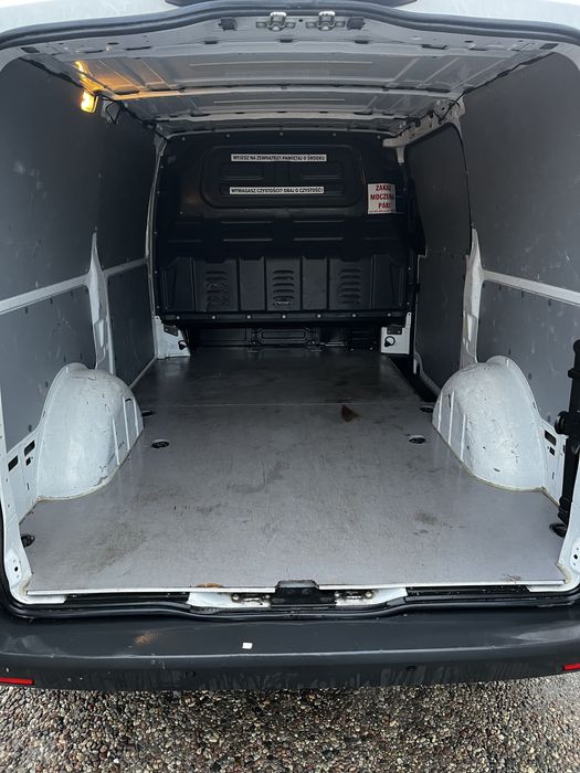 Wynajem aut dostawczych i odobowych