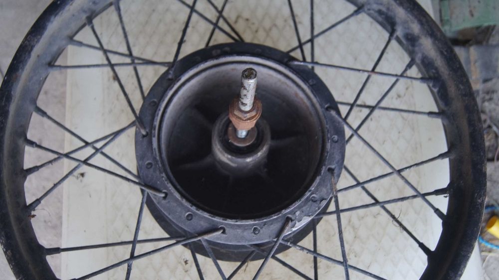 MZ 250 koło tył tylne z ośką oryginał