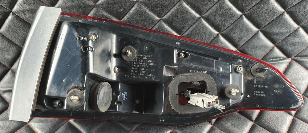 Ford S MAX Lampa Tylna Lewa Lift LED 17318701