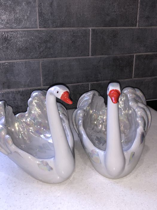 порцелянові статуетки «Лебідь»