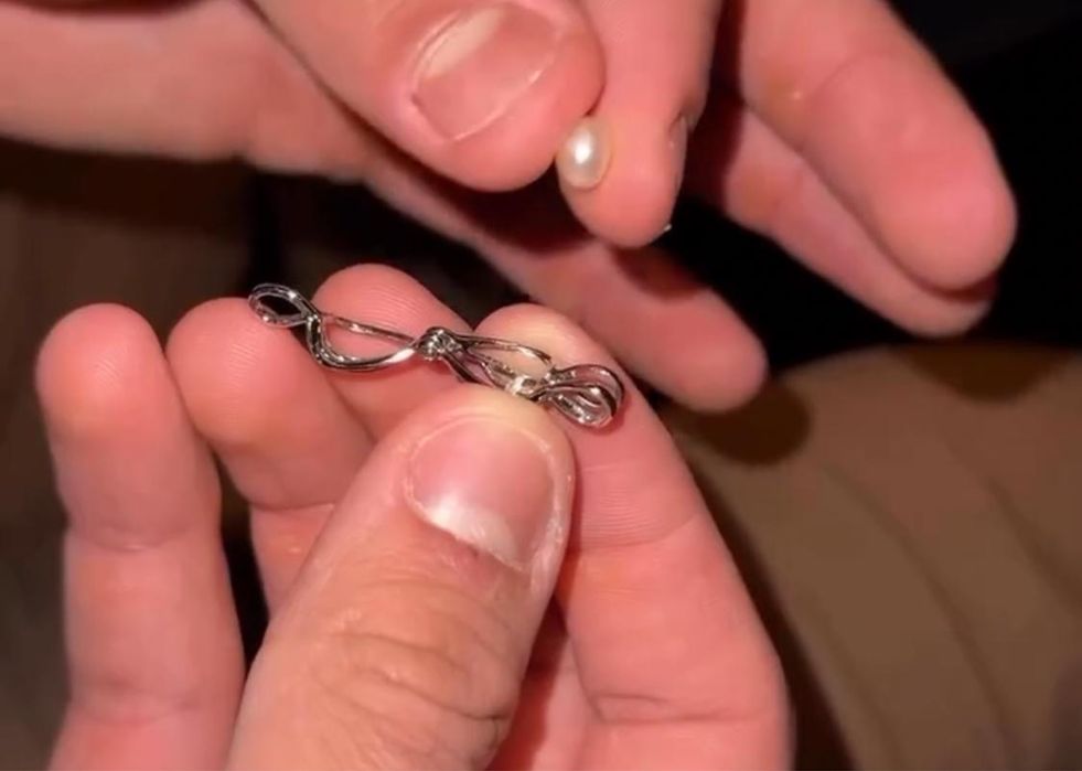 Colar de prata com pingente   de perola