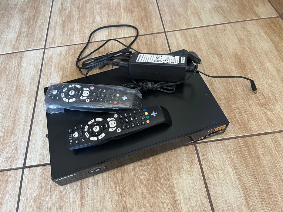 Sagemcom ESI-88 Graterlia Enigma2 Oscam
