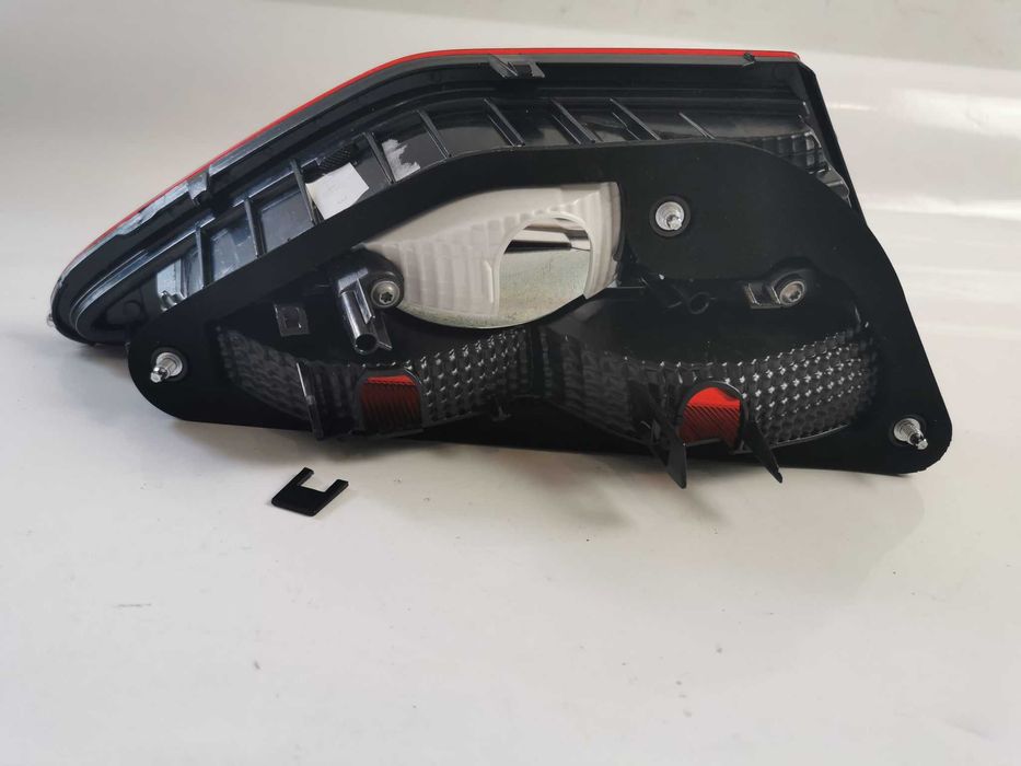 Lampa tylna zespolona Prawa Seat leon lll