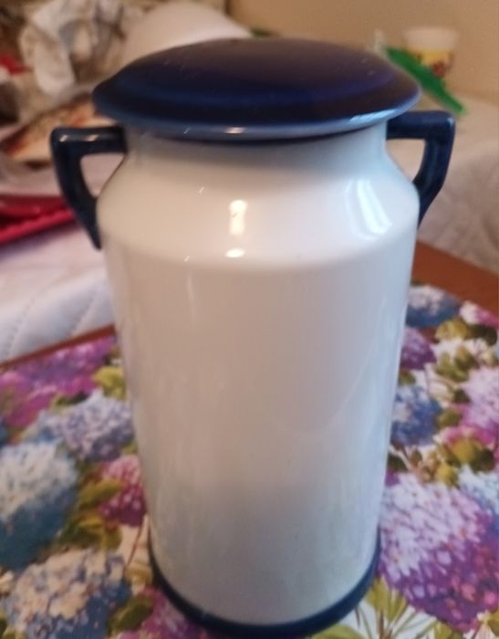 Peça decorativa - bilha de leite