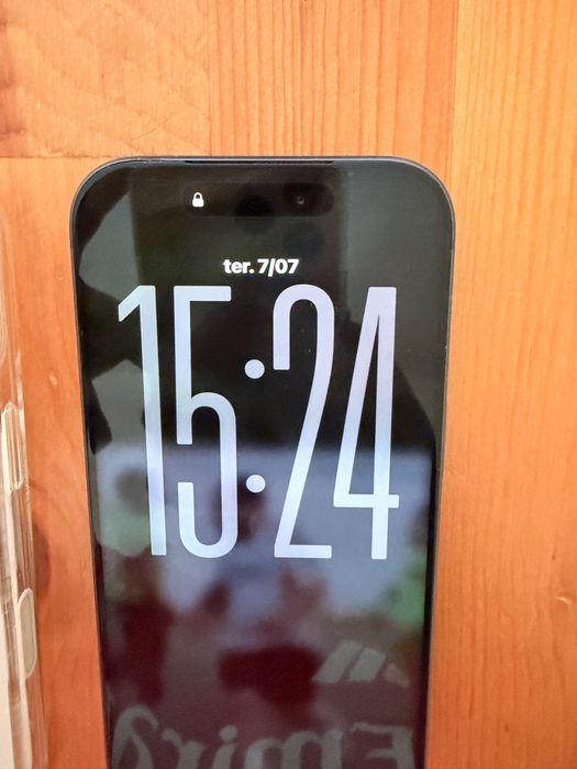 Iphone 17 pro  usado