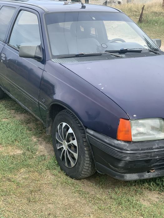 Opel Kadett 1990 VIN W0L000035L2525182 фото оголошення 6 з 15