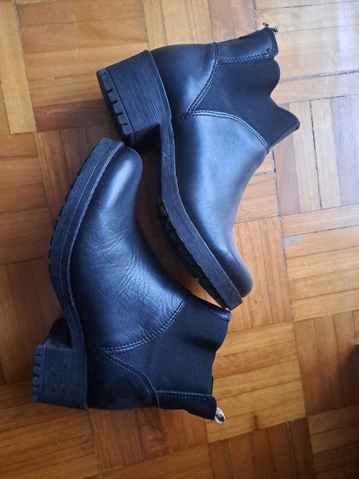 Botas pretas 38...