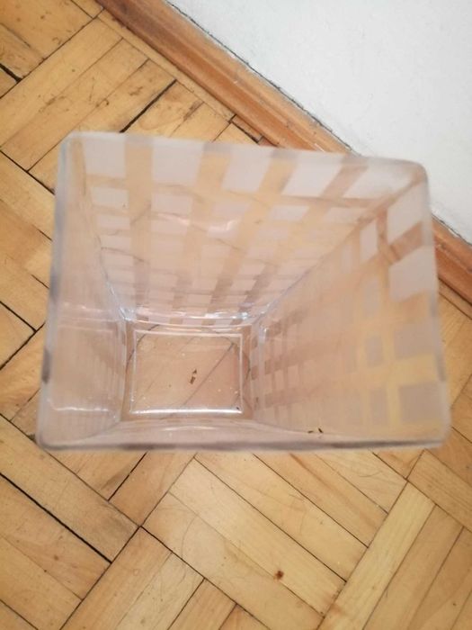 ładny wazon szklany