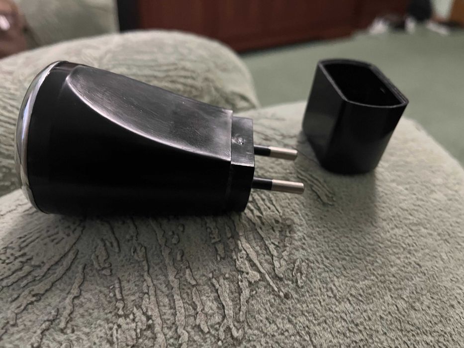 Продам електромасажер тепловий, в робочому стані. Догляд за обличчям.