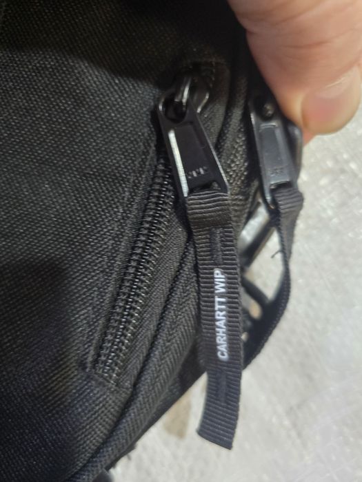 Сумка через плече Carhartt