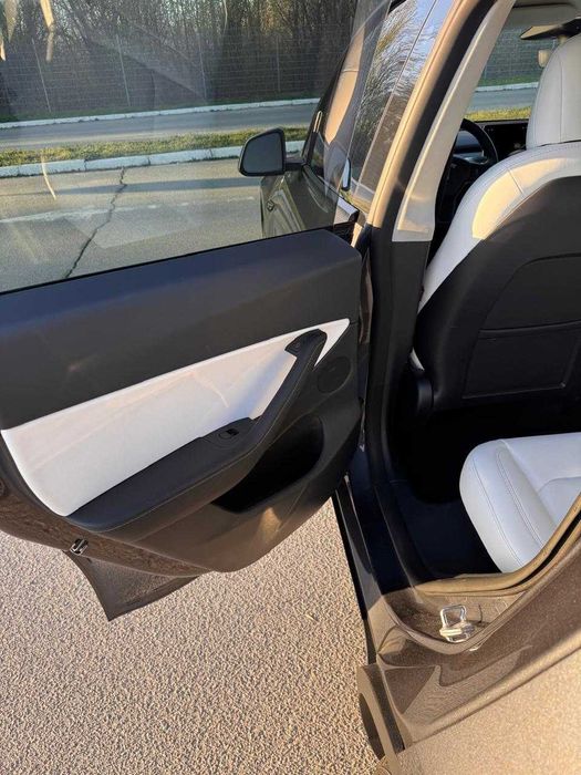TESLA MODEL Y Performance 2022