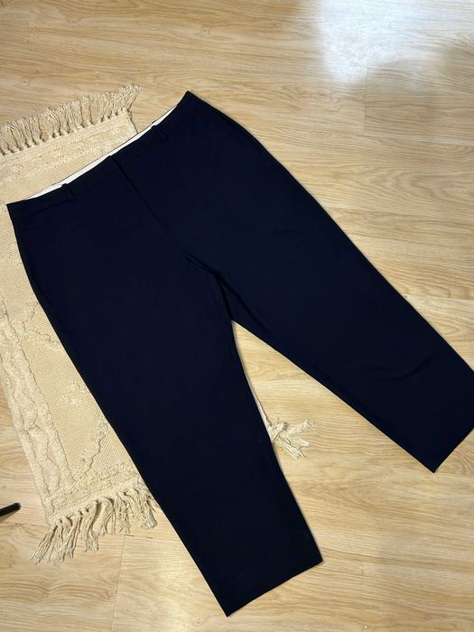 Granatowe eleganckie spodnie cygaretki Marks Spencer rozmiar 50