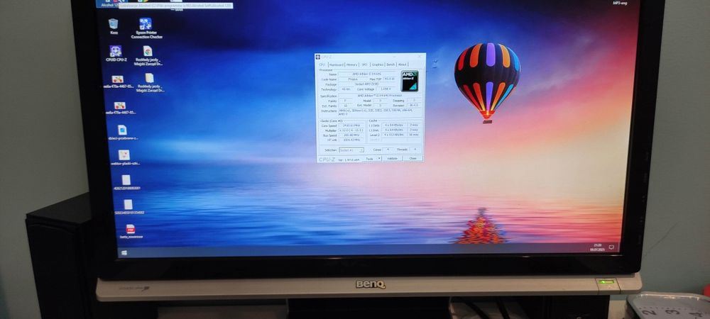 Zestaw komputerowy AMD 4x3.1 GHz, 8 GB win 10 + monitor 22'