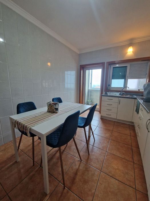 Apartamento T1 com garagem