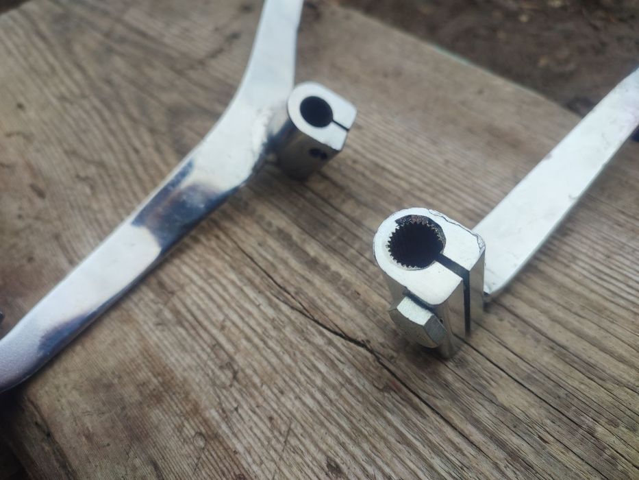 Лапка переключення передач Альфа, Дельта