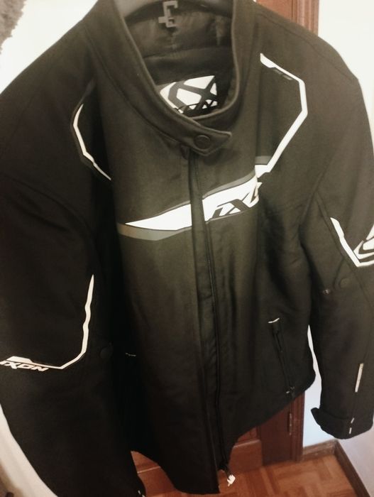 Casaco de mota mulher - Marca ixon (novo)