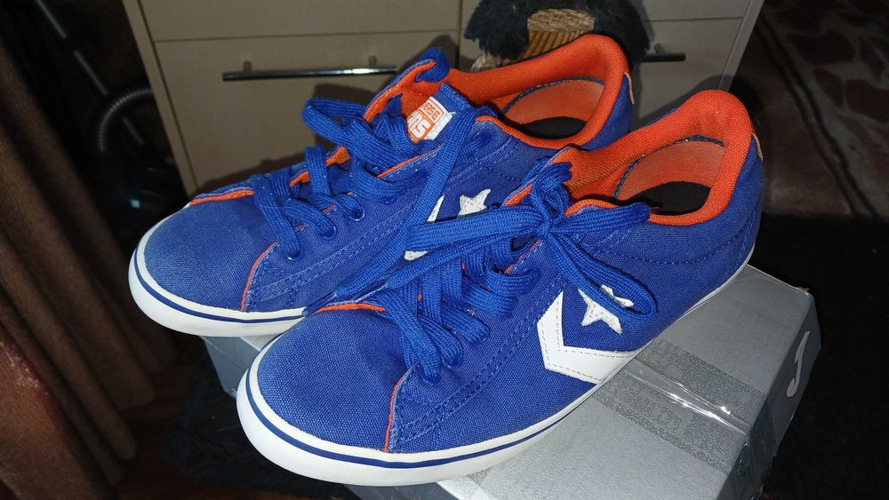 Продам кеды Converse