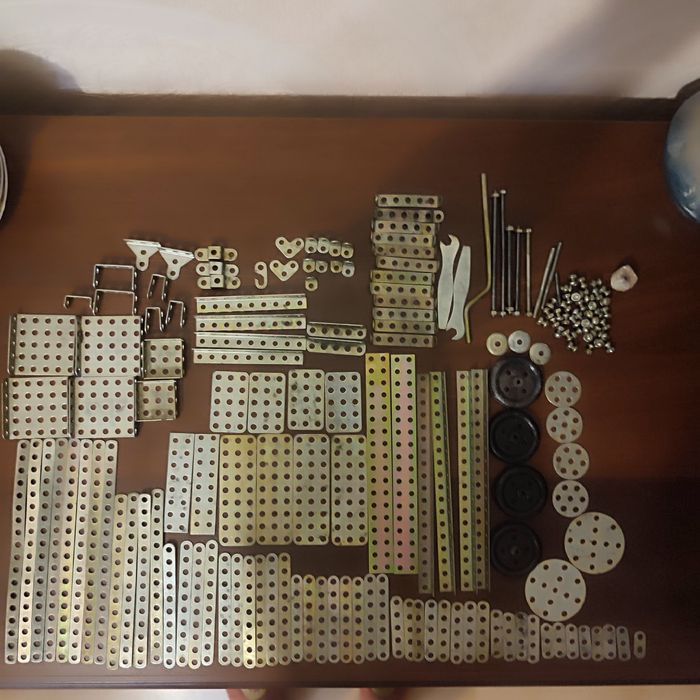 Детский конструктор металлический