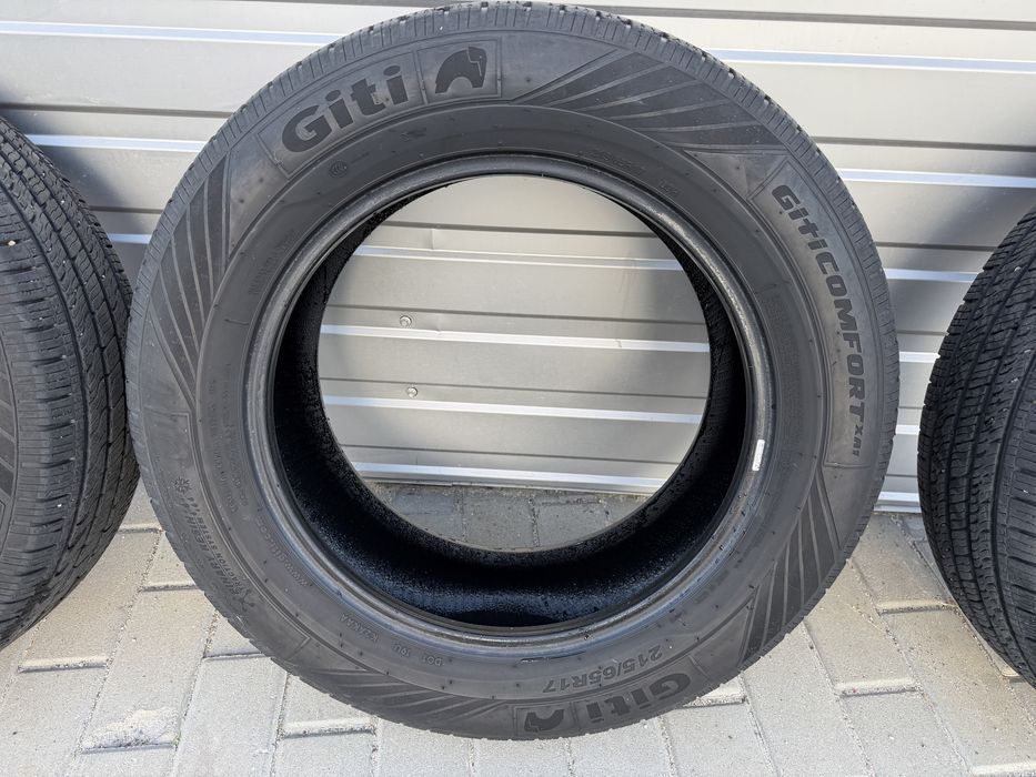 Всесезонна гума Giti 215/65/17