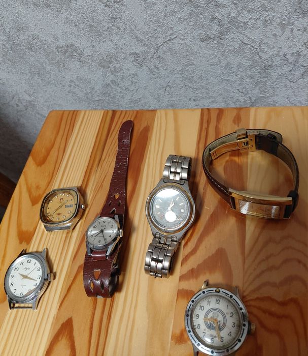 Часы наручные. Годинники