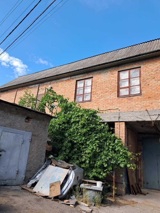 Здається спеціальне приміщення 135 кв.м 0962