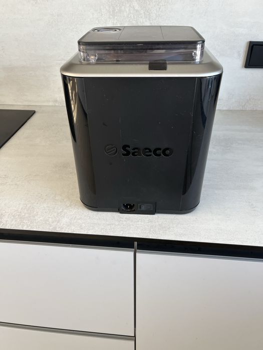 Кавоварка syntia.