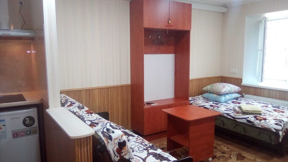 Студия, 1 -я Слободская, 17А,угол пр. Центральный, 1/1, 3 кровати доку