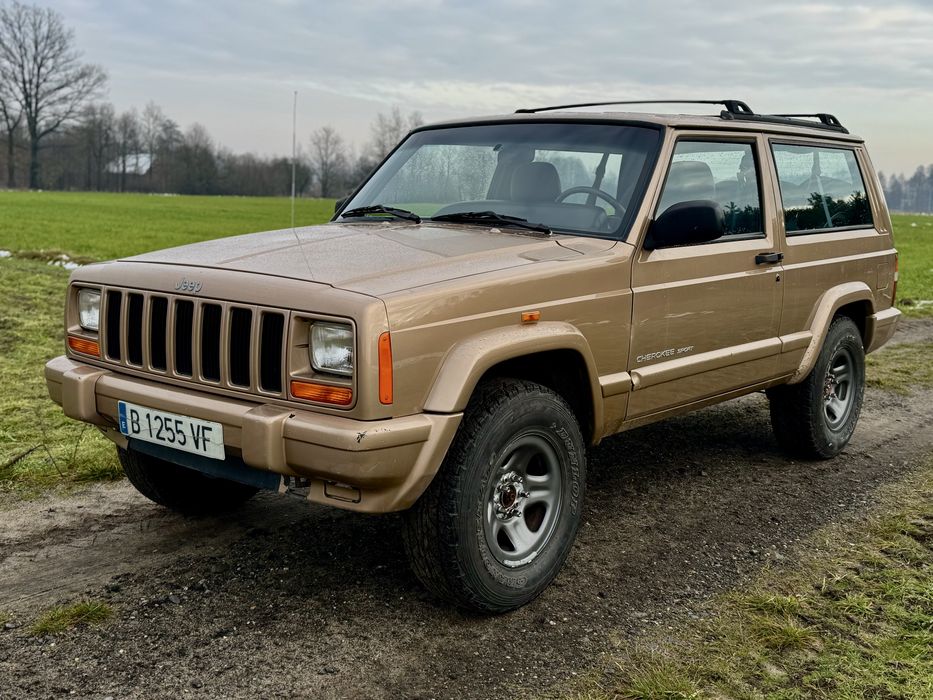Jeep Cherokee XJ HISZPANIA, polift, 3 drzwi