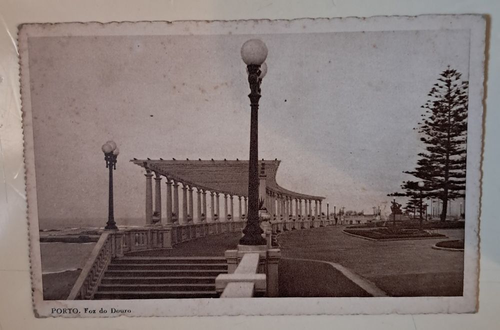 Postais da Cidade do Porto, Preto e Branco.