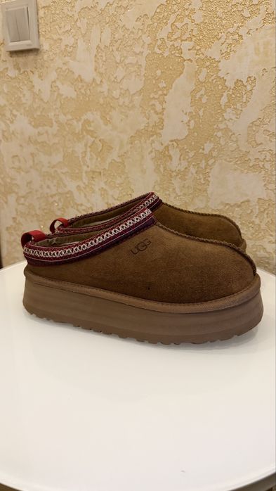 Продаю жіночі сабо UGG ,уггі 38 розмір