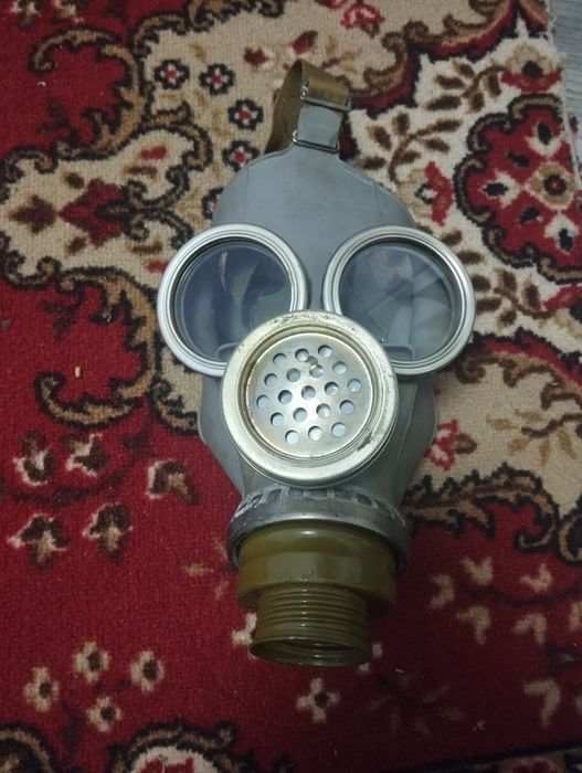 Продам противогаз мм-1