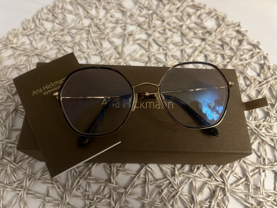 Oprawki Anna Hickmann