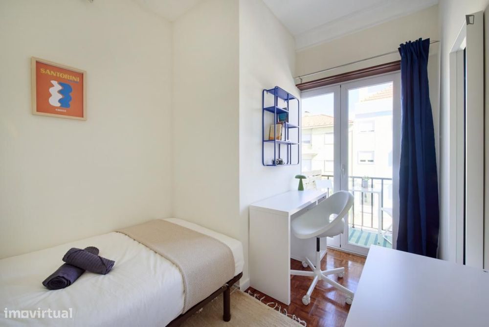 Quarto - localizado em Alvalade Lisbon